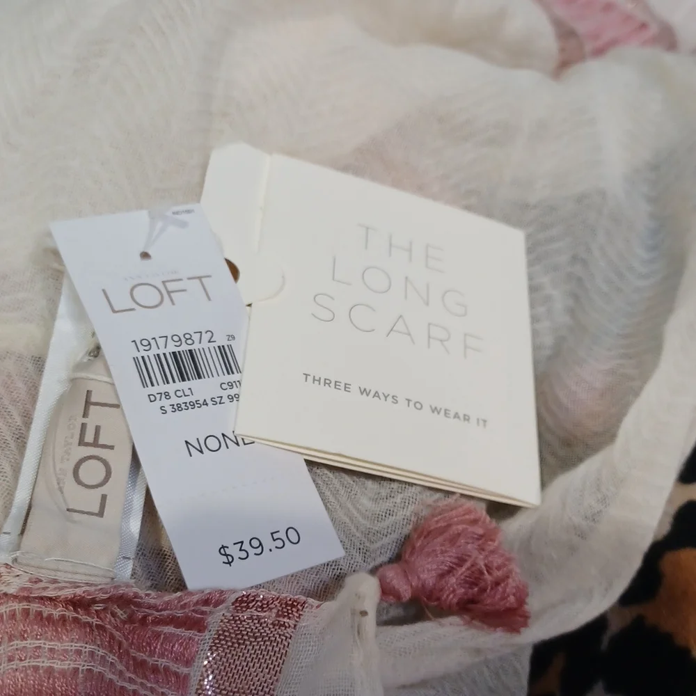 NWT Tassle Loft‎ Scarf Shawl Wrap Large